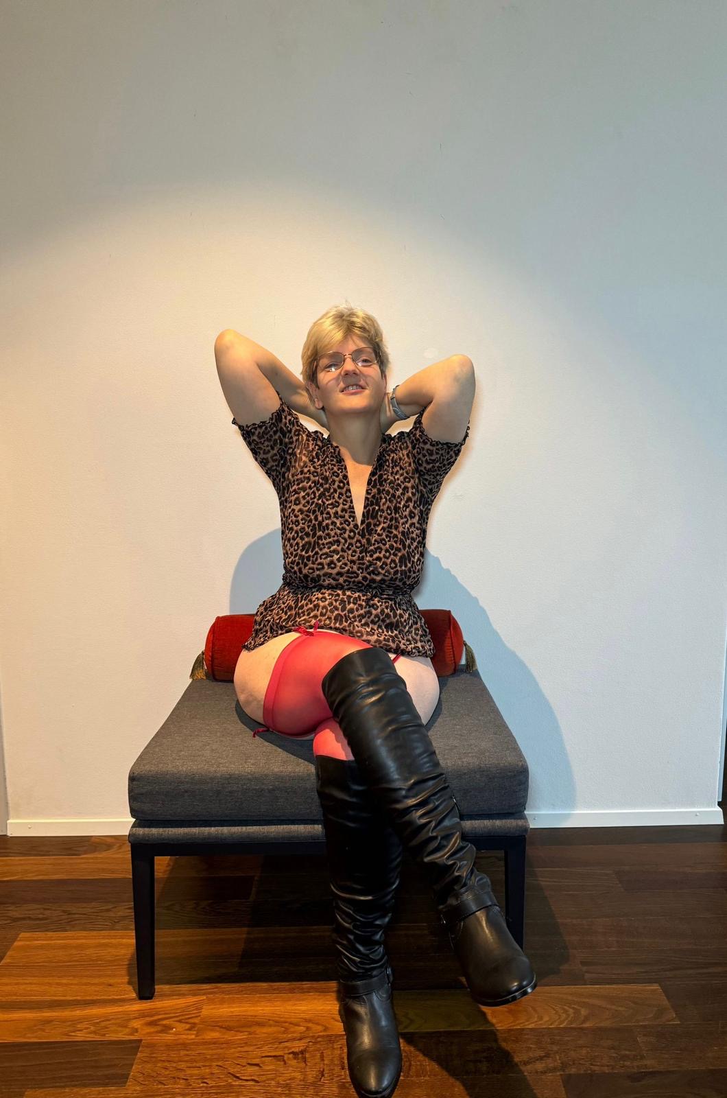 Margrit in Zollikofen, Bern - Reife Frauen MILF - Bild 4