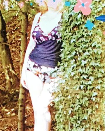 Privé, visitable discrètement à Toute la Suisse - Elle cherche un homme