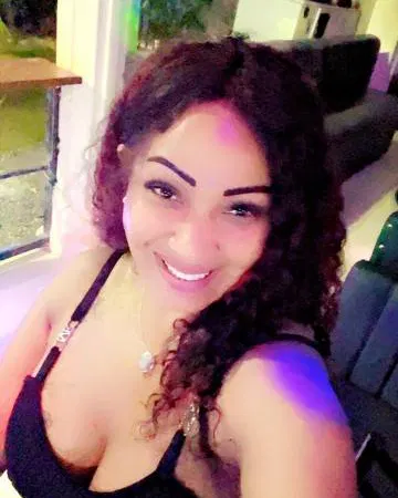 RUBY nouvelle Dominicaine à Soleure - Elle cherche un homme